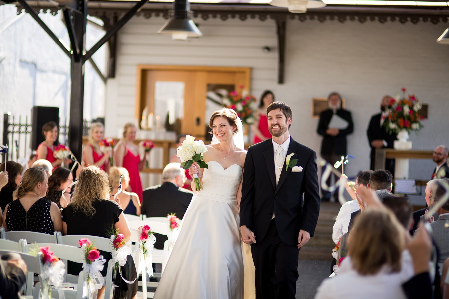 gettysburg-wedding-photography-train-station-museum-and-vistors-center-wedding-photography-gettysburg-museum-and-visitor-center